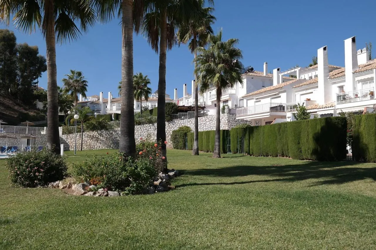 Villa Bonita - Calm Duplex Townhouse In Mijas Costa With Sea View Apartment